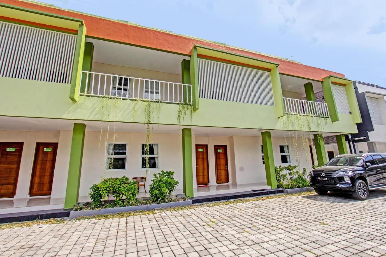 Capital O 91384 Rintaka Residence เซงกีกี ภายนอก รูปภาพ