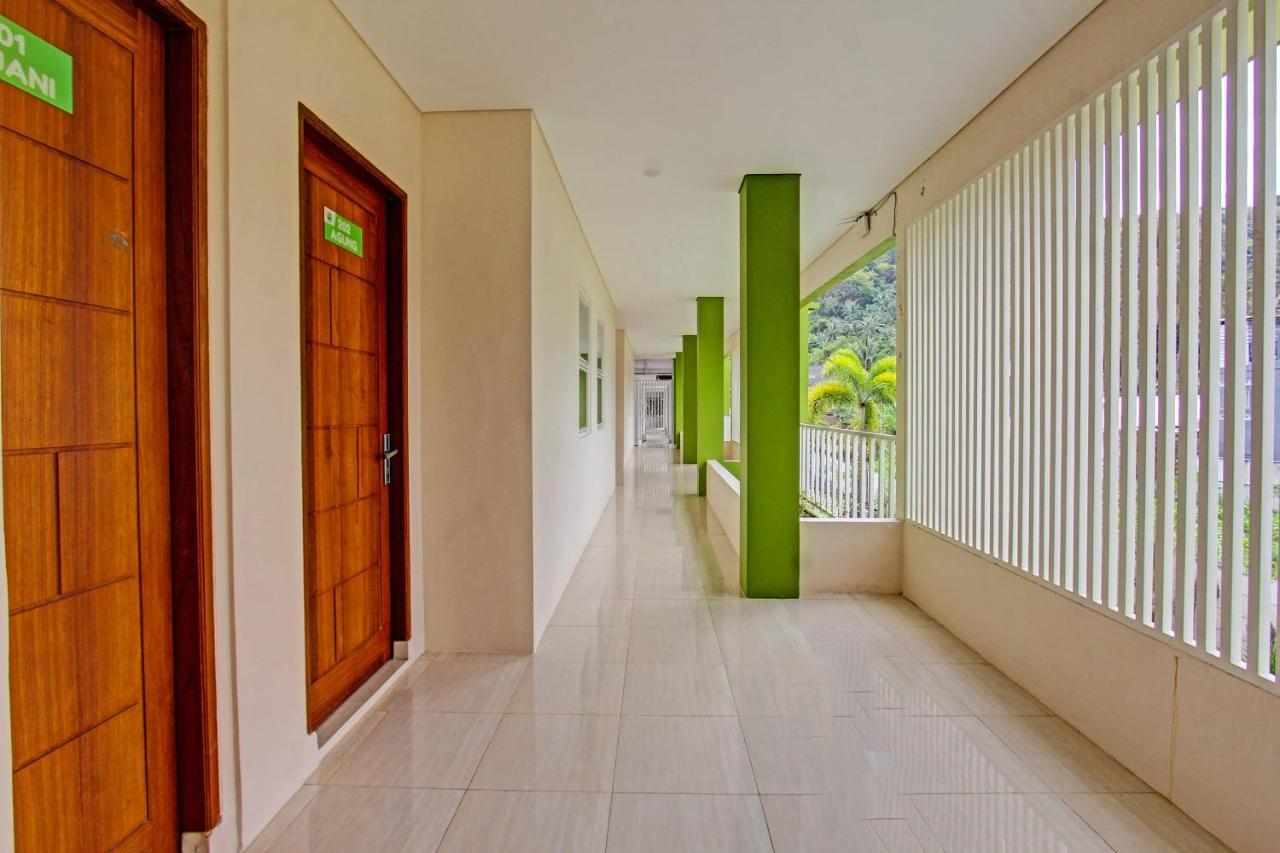 Capital O 91384 Rintaka Residence เซงกีกี ภายนอก รูปภาพ